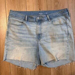Old Navy Women's Light Blue Cut Off Jean Shorts Size 18
